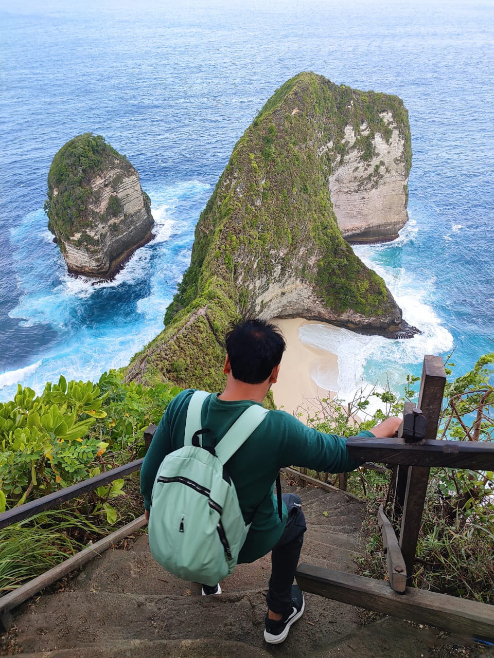 Kelingking Beach